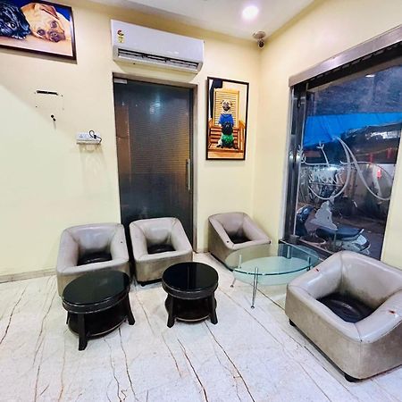 Hotel Arton Regency Near Terminal 2 Airport ムンバイ エクステリア 写真