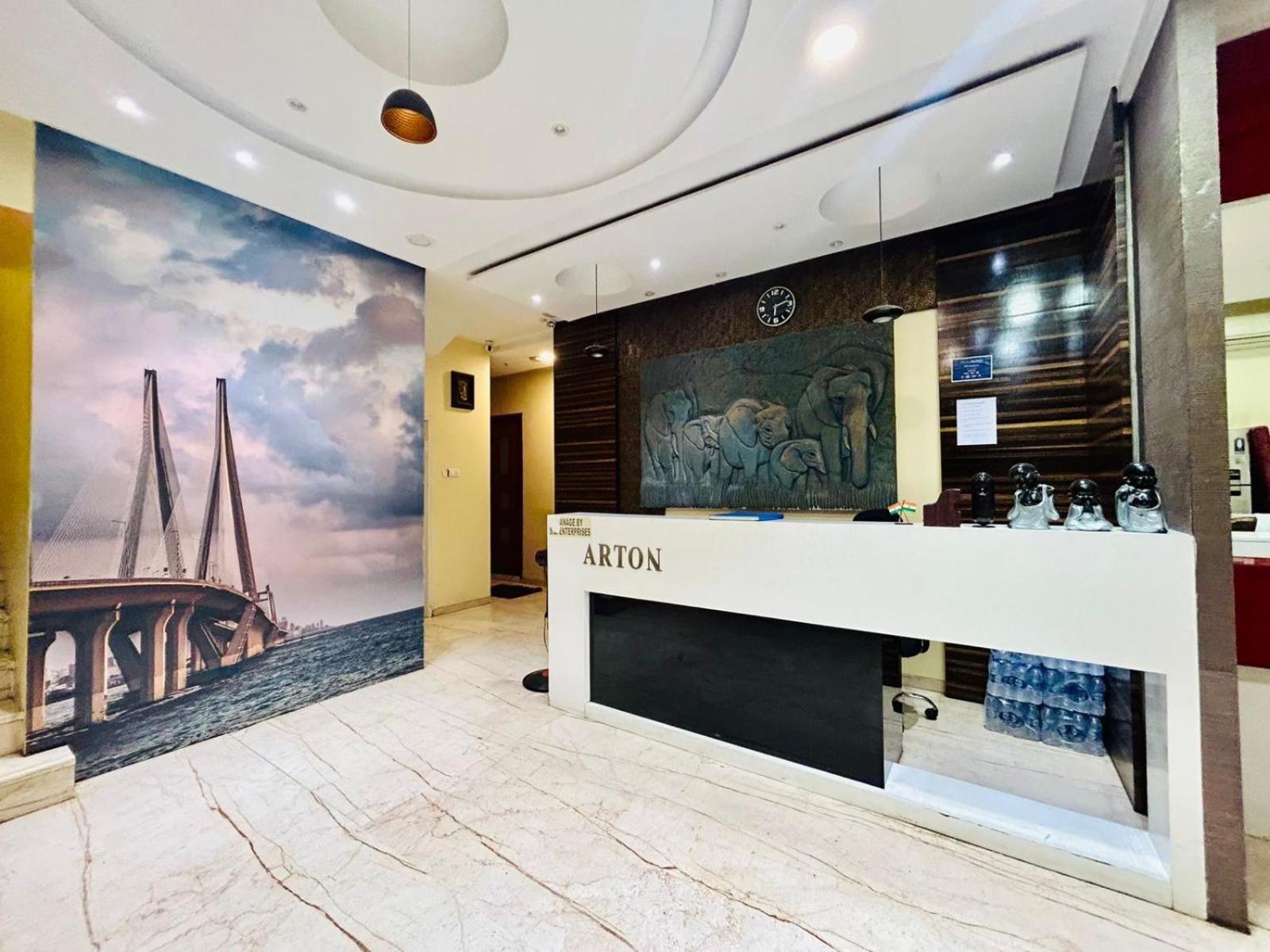 Hotel Arton Regency Near Terminal 2 Airport ムンバイ エクステリア 写真